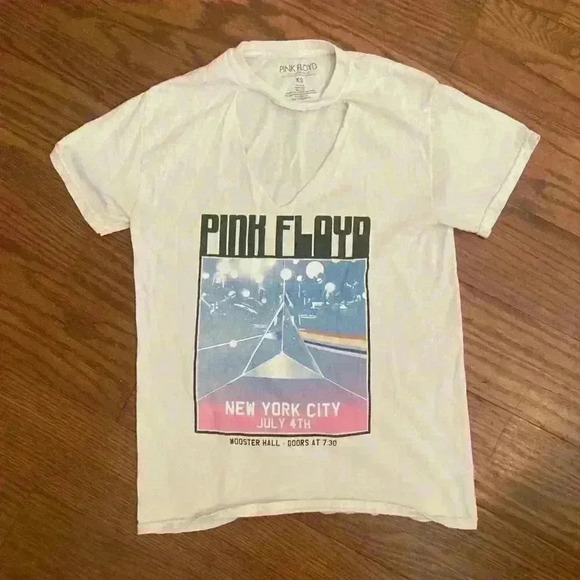 Pink Floyd NYC Trekking Concert T-Shirt Size XS 70's Retro Album Rock Classic - Picture 5 of 6